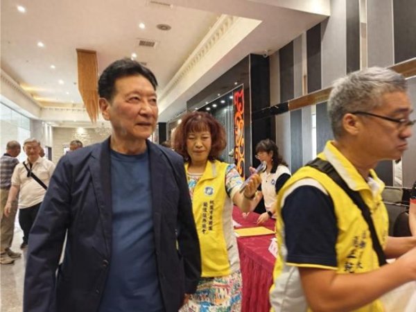 猎股网 赵少康曝卢秀燕不选国民党主席原因 固守台中